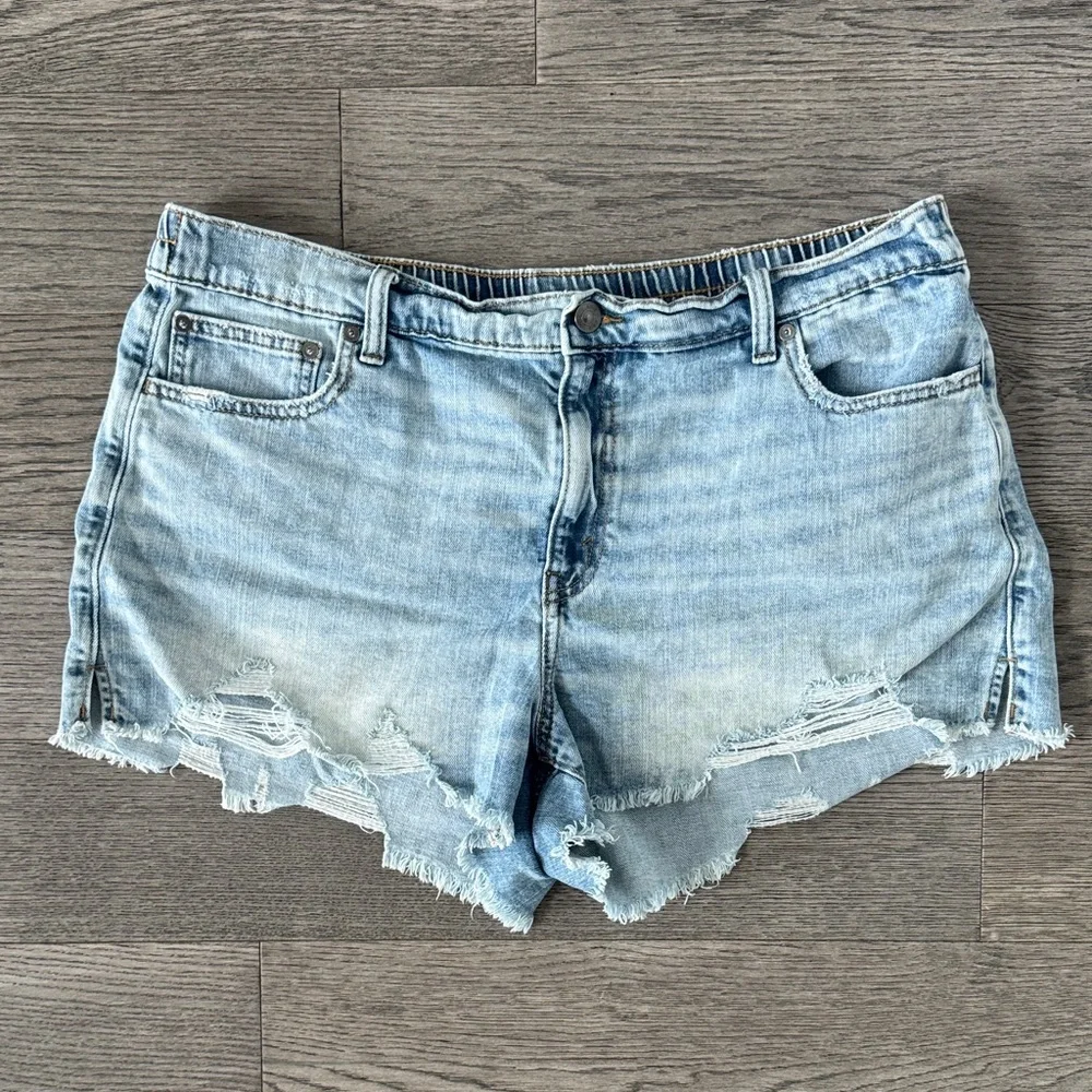 🌼AERIE🌼 Distressed Daydream Denim Shorts, Size XL - Picture 4 of 10